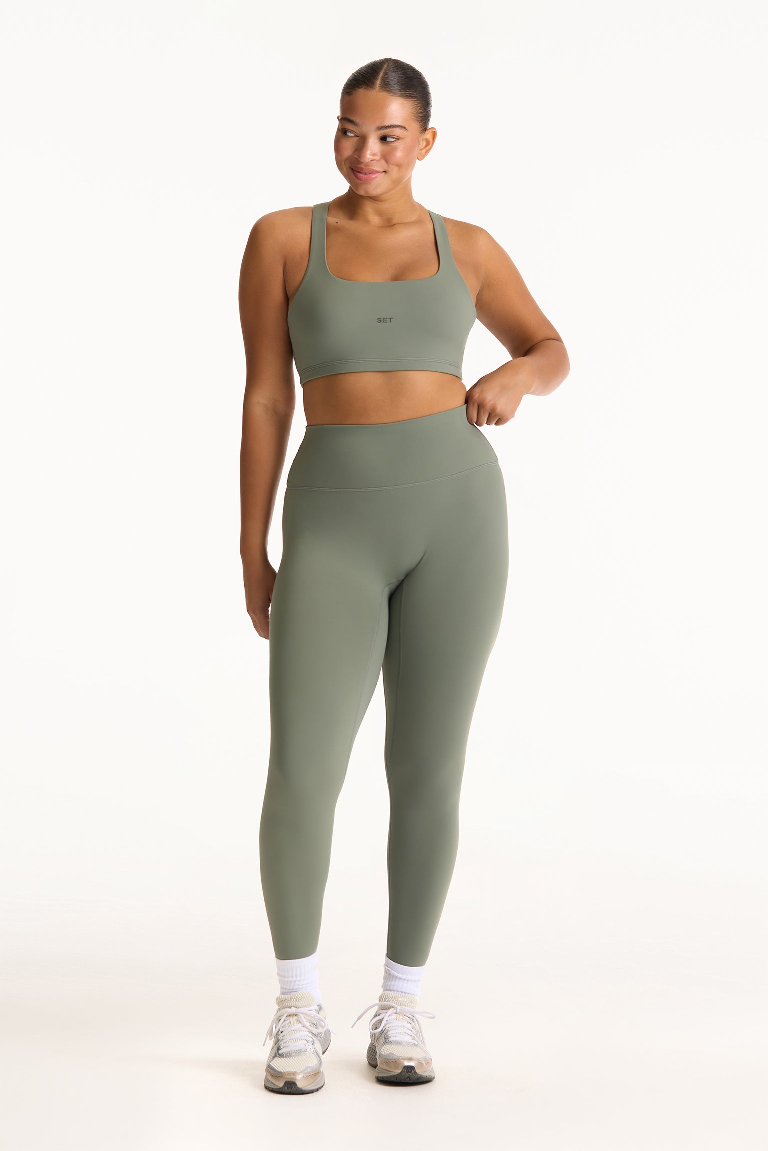 SPORTBODY® SPORTY DRILL BRA - KELP - Image 2